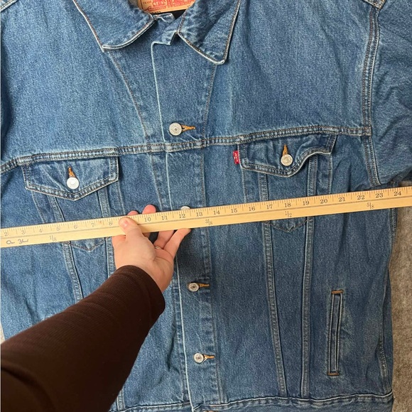 Levi's Men's Size XL Classic Blue Denim Jacket - Picture 2 of 6